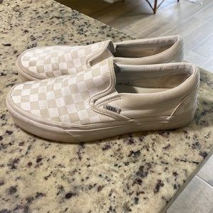 Women’s checkered slip on vans white size 8